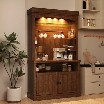 Bar Farmhouse de 72 po de hauteur avec lumières DEL - Buffet de cuisine de buffet, support à vin, tablette en verre, support pour micro-ondes, rangement - pour la salle à manger / salon - rouge brunâtre