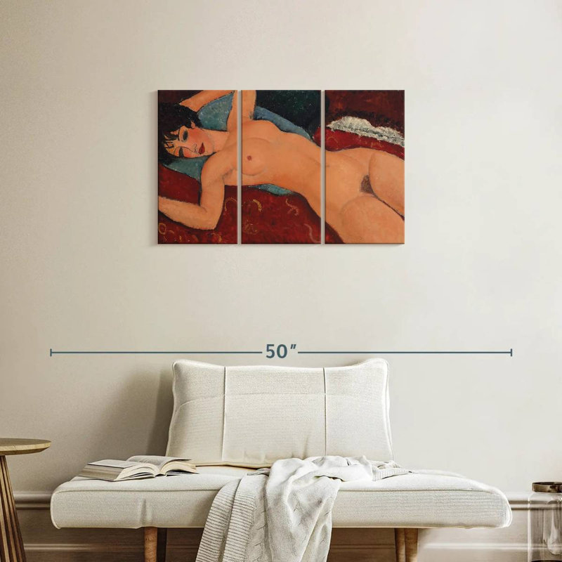 Leisha Nu Couche, 20" H x 33" W
