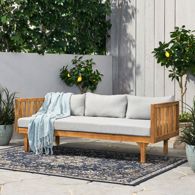 Lit de jour en bois avec coussins d'appoint et sommier à lattes, 67,75 po l x 32,25 po p x 24 po h, assemblage requis, coussins en tissu.