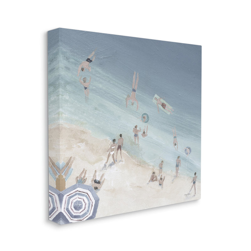 Scène de plage aérienne en sourdine bleue sur la côte de l'océan par Avery Tillmon - Peinture, H 36 po x l 36 po x P 1,5 po