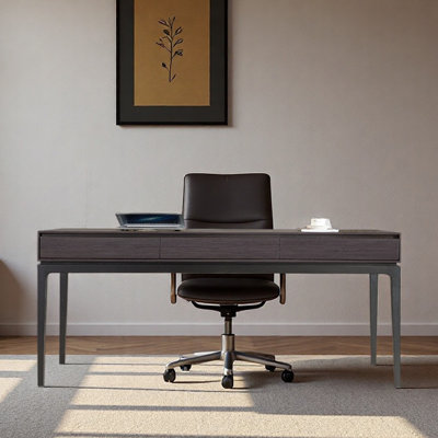 Simple computer desk study table for learning