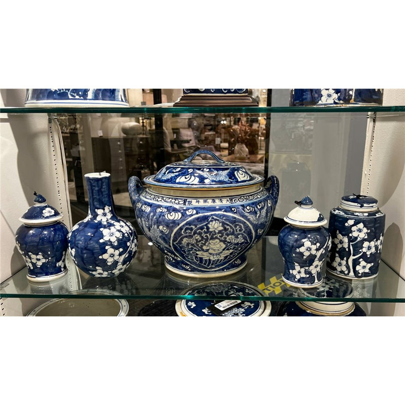 Porcelain Jar