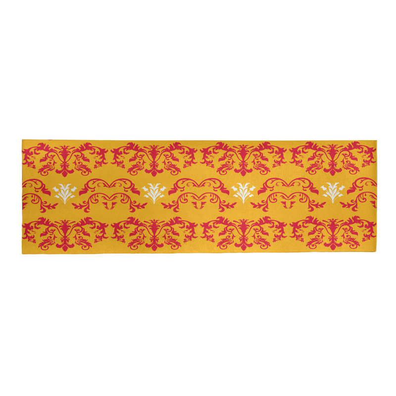 Tapis de couloir jaune