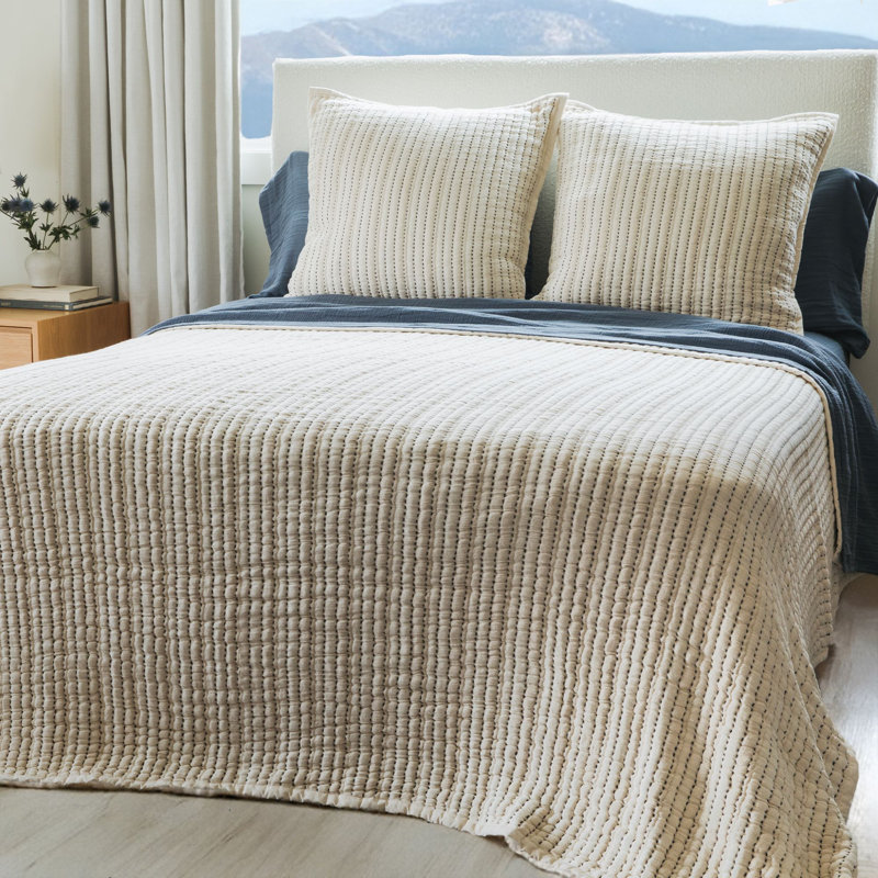 Coastal Stitch Quilted Bedspread, Queen