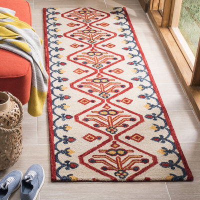 Vahakn Hand Tufted Wool Southwestern Rug
