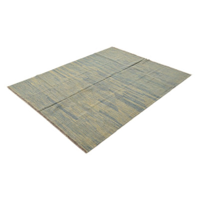 Tapis beige clair 4 pi 10 po x 6 pi 8 po Pinkerton