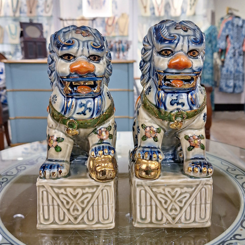 Porcelain Lucky Foo Dogs – Hand-Painted Floral (Set of 2)