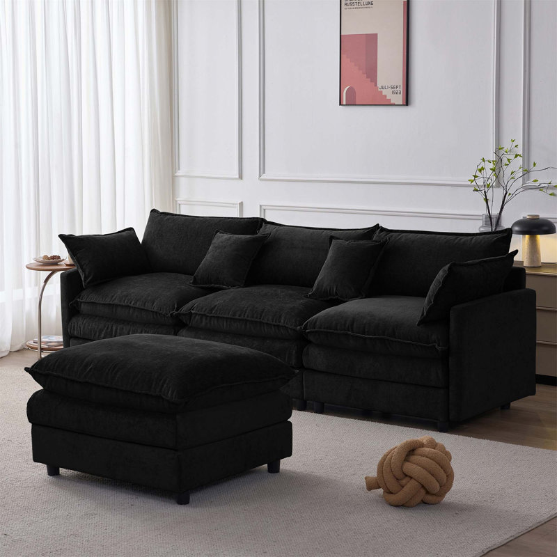 Canapé modulaire en L de 105 po avec repose-pieds, revêtement en chenille souple et sièges spacieux pour la vie moderne.