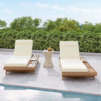 Outdoor Lounge Chaise Lounge with Adjustable Headrest,Outdoor Comfort and Style