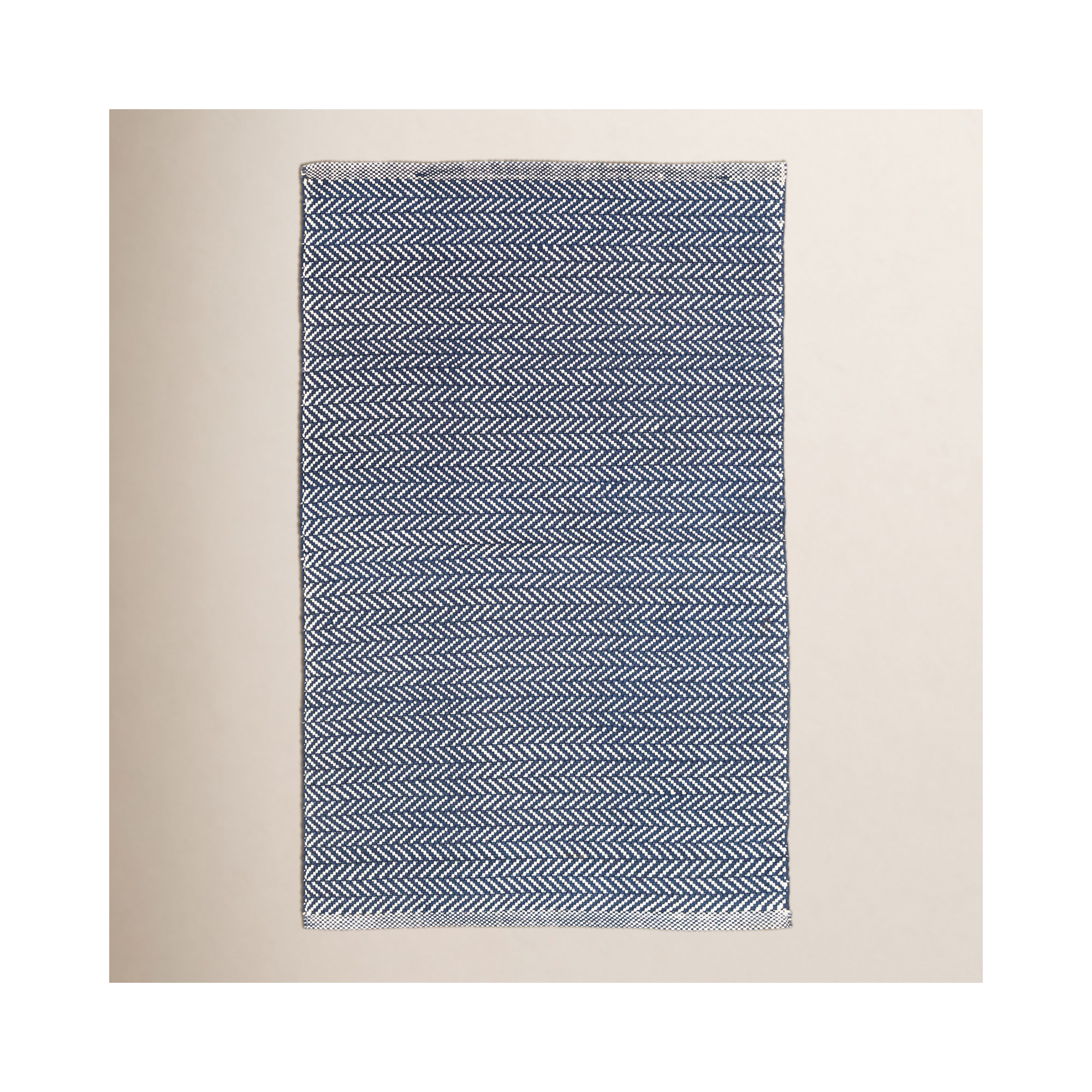 Herringbone Navy/Ivory Handwoven Indoor/Outdoor Rug, Rectangle 3' x 5'