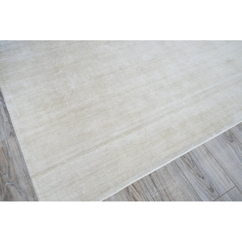 Hand Loomed Area Rug in Ivory, Rectangle 6' x 9'