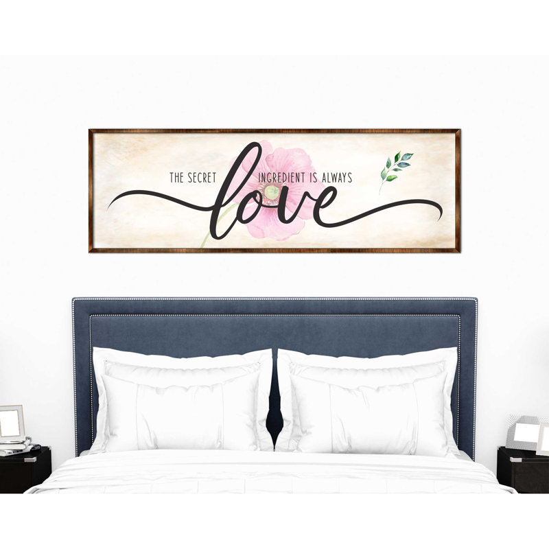 «The Secret Ingredient Is Always Love», art textuel panoramique sur bois encadré, H 9 po x l 27 po x P 0,5 po