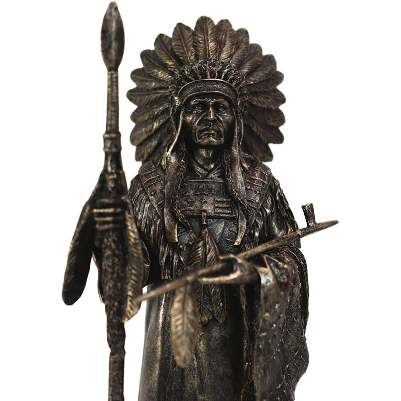Figurine Warrior Tribal Chief