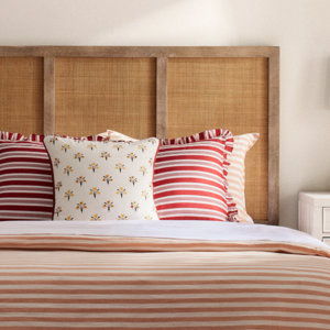 Bedding Sets & Accessories