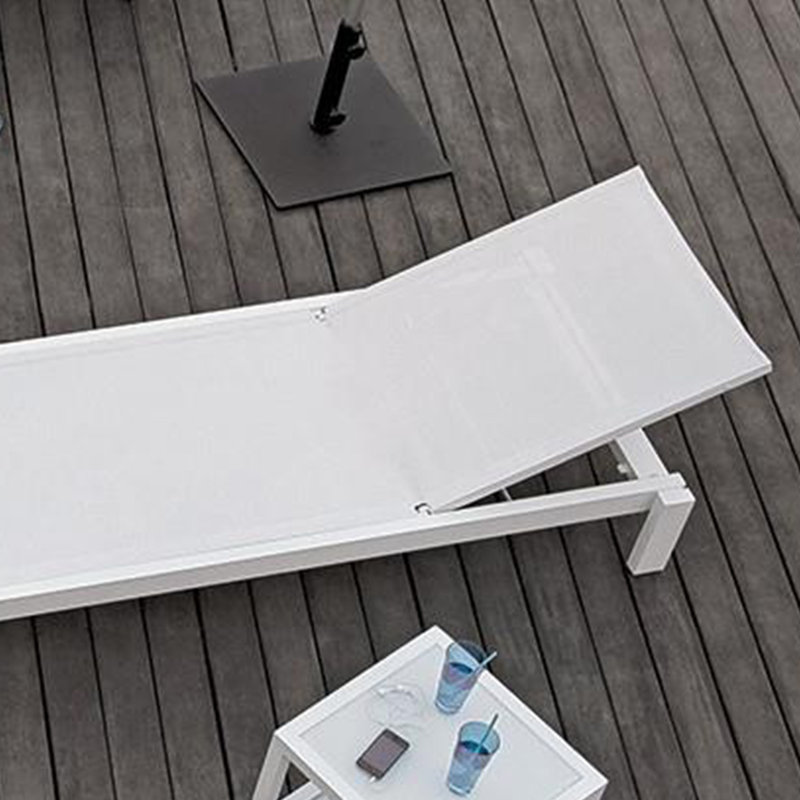 Durable Corrosion-Resistant Outdoor Lounge Chair Outdoor Metal Chaise Lounge Set with Table , Cushion Included, White, White