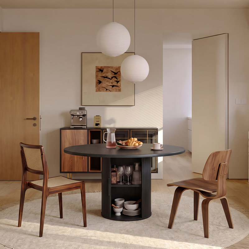 Table de salle à manger ronde noire de 150 cm (59 po) avec base de rangement coulissante pivotante, plateau en bois indéformable, peut accueillir jusqu'à 8 personnes.