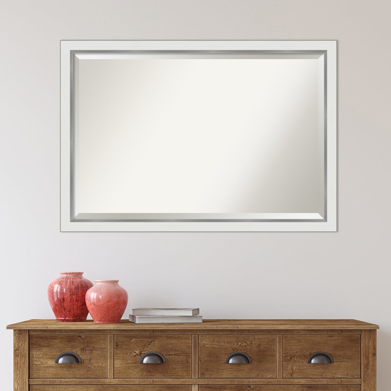 Miroir mural Quade, 39 po x 27 po, Blanc satiné / argent