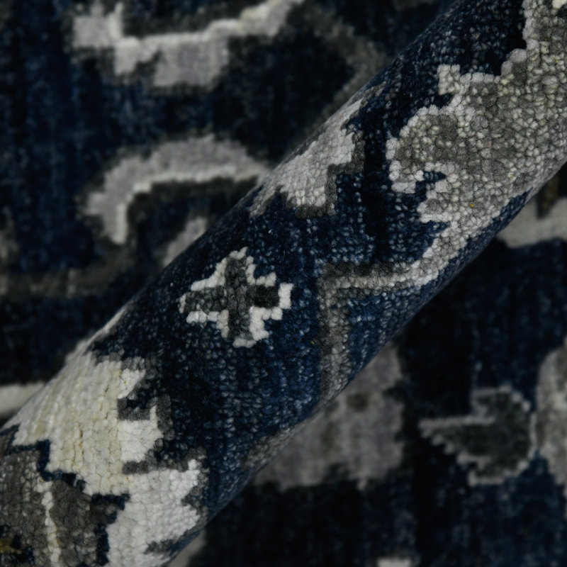 Nuit Arabe Wool Geometric Area Rug in Blue, Rectangle 8' x 10'
