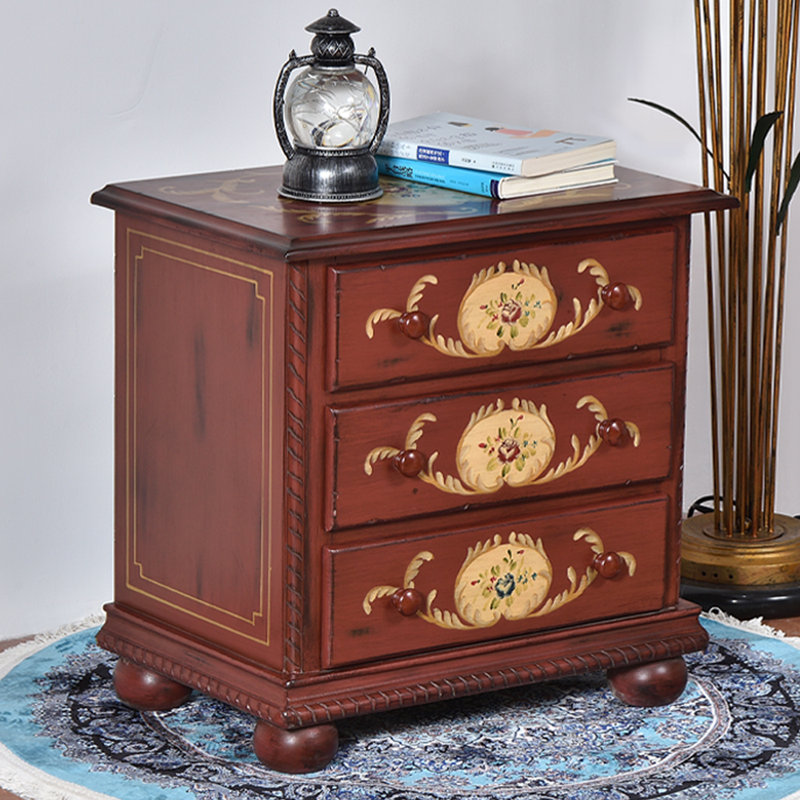 Dallyn Accent Chest