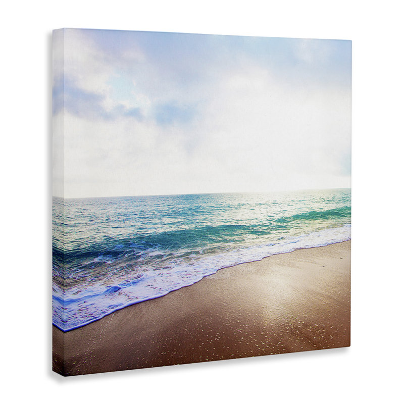 «Sun Shining over Beach» par Susan Bryant, H 24 po x l 24 po