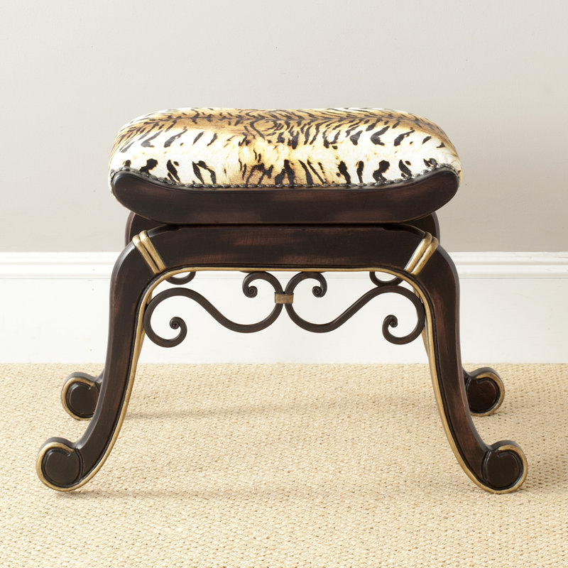 Marion Ottoman