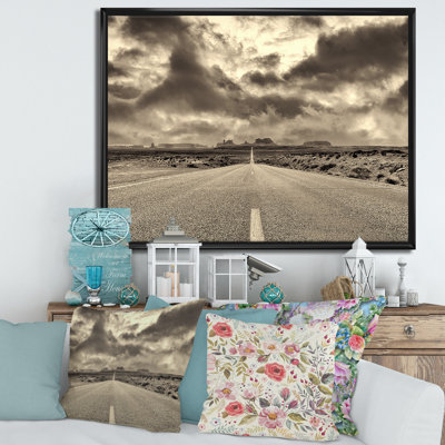 " The Road To Monument Valley "