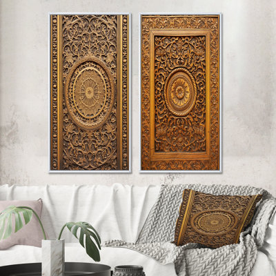2 pièces sur toile - Ancienne porte en bois sculpté