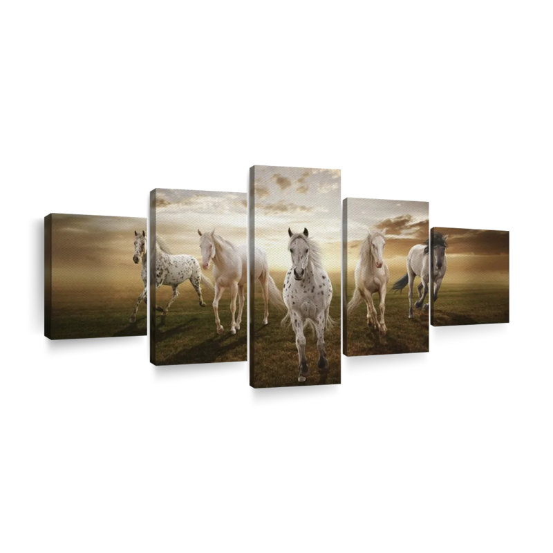 «Dramatic White Horses On Canvas», ensemble de 5 pièces, H 24 po x l 55 po x P 1,25 po