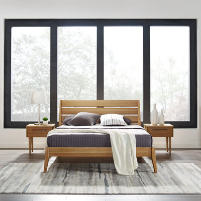 Briona Solid Wood Piece Bedroom Set