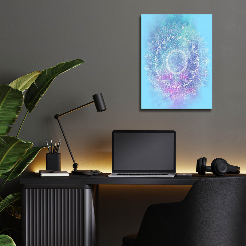 «Blue Mandala» par Sabrina Balbuena, H 16 po x l 12 po x P 0,13 po