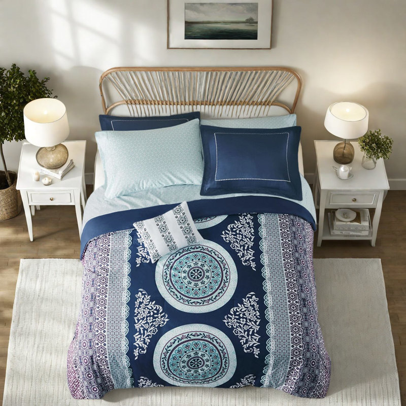 Ensemble de literie Boho avec édredon et draps, microfibre de polyester, design bleu marine pour les chambres modernes