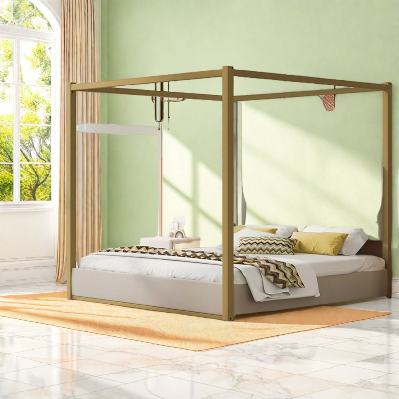 Lit à baldaquin tapissier de luxe très grand, structure en bois et métal, chambre à coucher moderne