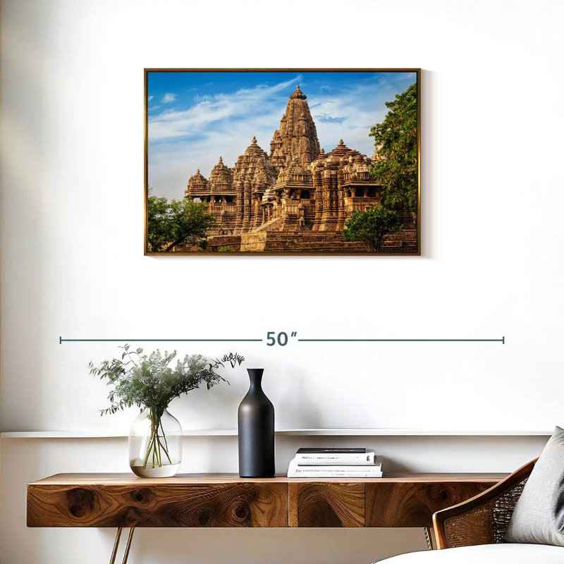 Ancien Kandariya Mahadeva, Cadre flottant doré, 31 po x 21 po