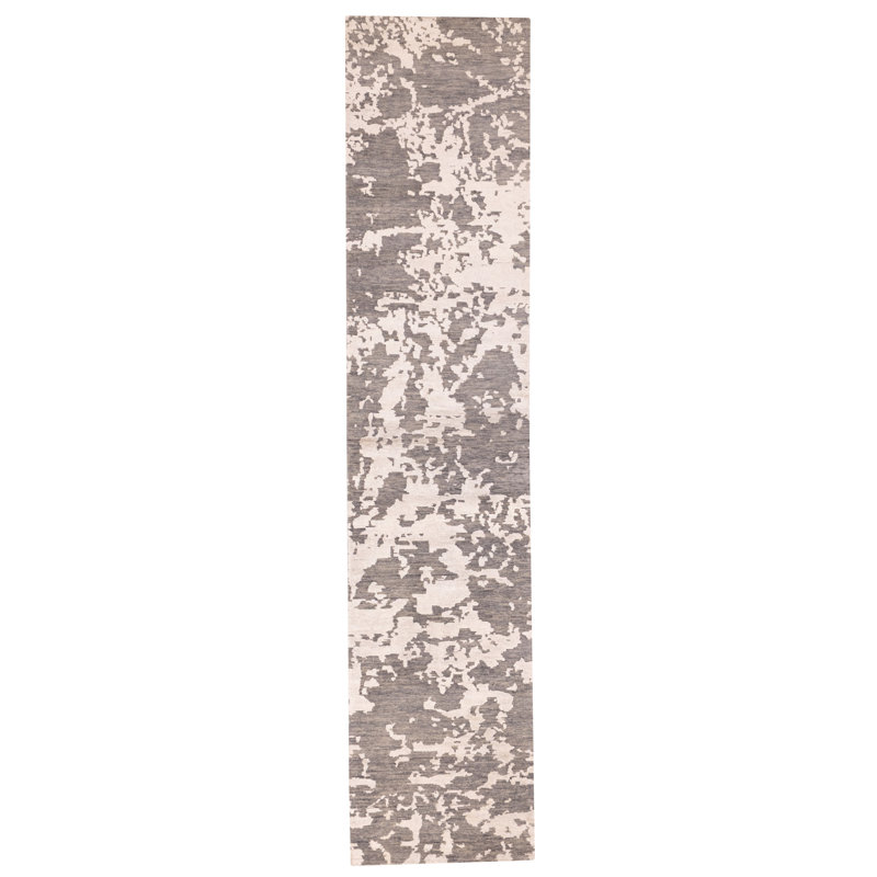 Tapis gris Legacy 2 pi 5 po x 12 pi 3 po