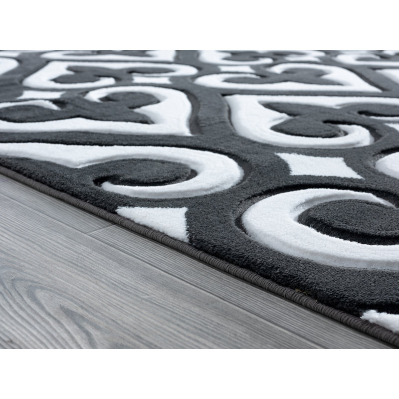Zabala Geometric Indoor Rug, Rectangle 2'7" x 4'2"