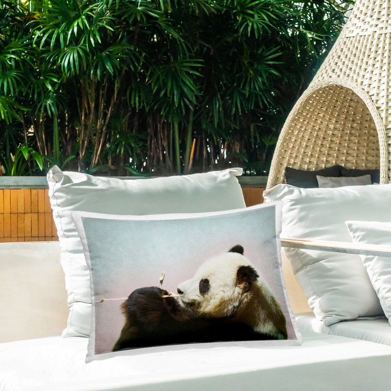 Coussin d'extérieur imprimé Wild Panda & Bamboo par Roberta Murray