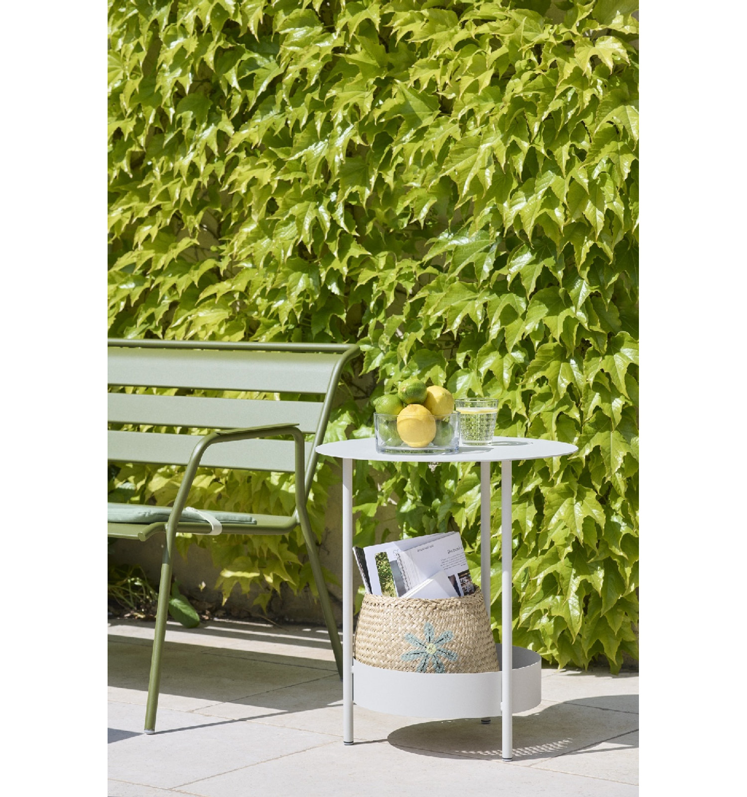 Salsa 20'' Outdoor Side Table, Clay Gray