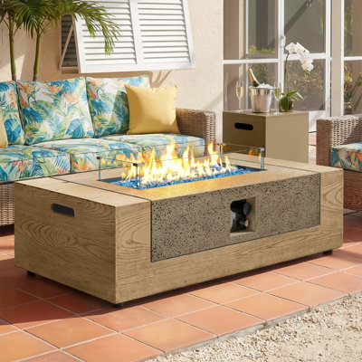 Foyer de table rectangulaire au propane en béton de 50 pouces avec couvercle de réservoir et coupe-vent, béton et bois