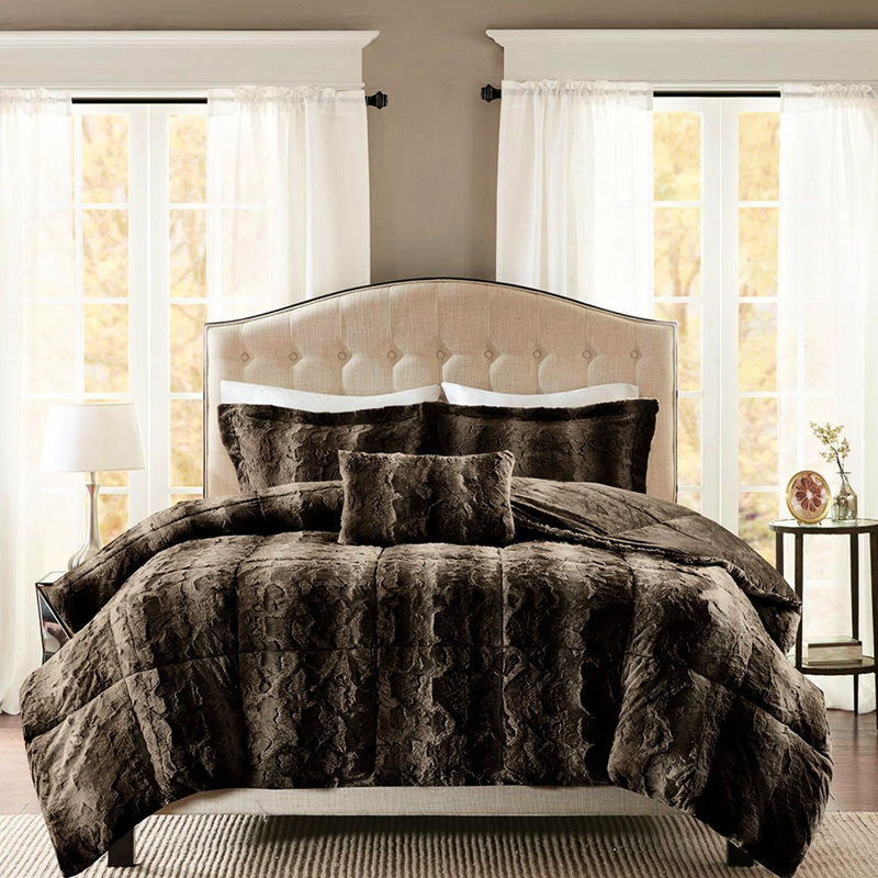 Édredon très grand en fausse fourrure de couleur brun foncé, 4 pièces avec édredon, 2 taies décoratives et coussin décoratif