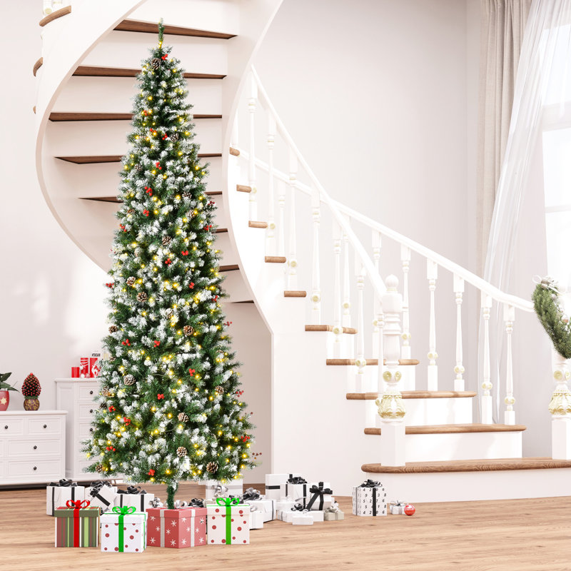 Arbre de Noël 9 pi avec 460 branches réalistes, pin, baies rouges et forme d'assemblage facile, sans arrosage nécessaire