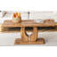 Table basse moderne et simple de luxe moderne de couleur bois. Le bureau d'ordinateur. La table de jeu.