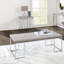 Table d'appoint carrée avec fini chêne naturel et piètement en métal à motif traîneau