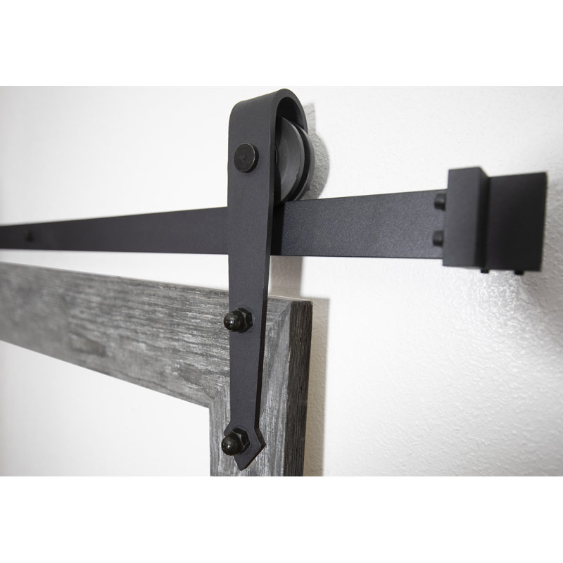 Miroir Gracie Oaks avec rail de porte de grange en acier, 31 po x 66 po
