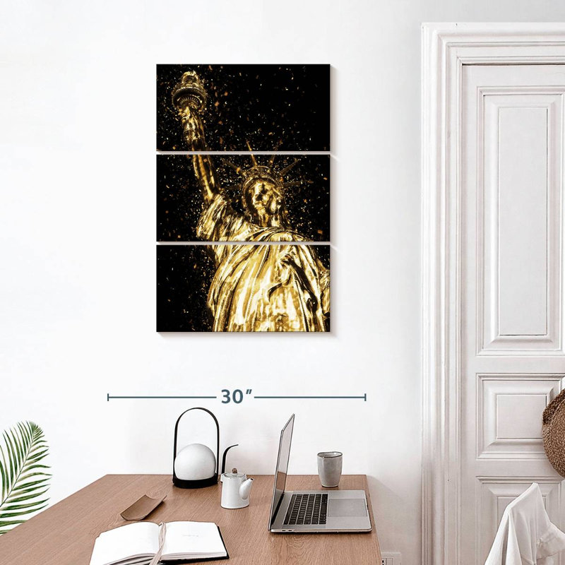 Nicci Golden Lady Liberty, H 32 po x l 20 po
