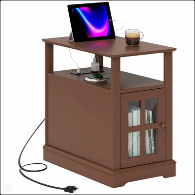 Table de bout avec station de charge, table d'appoint étroite avec ports et prises USB, petite table avec rangement caché et tablette ouverte pour le salon