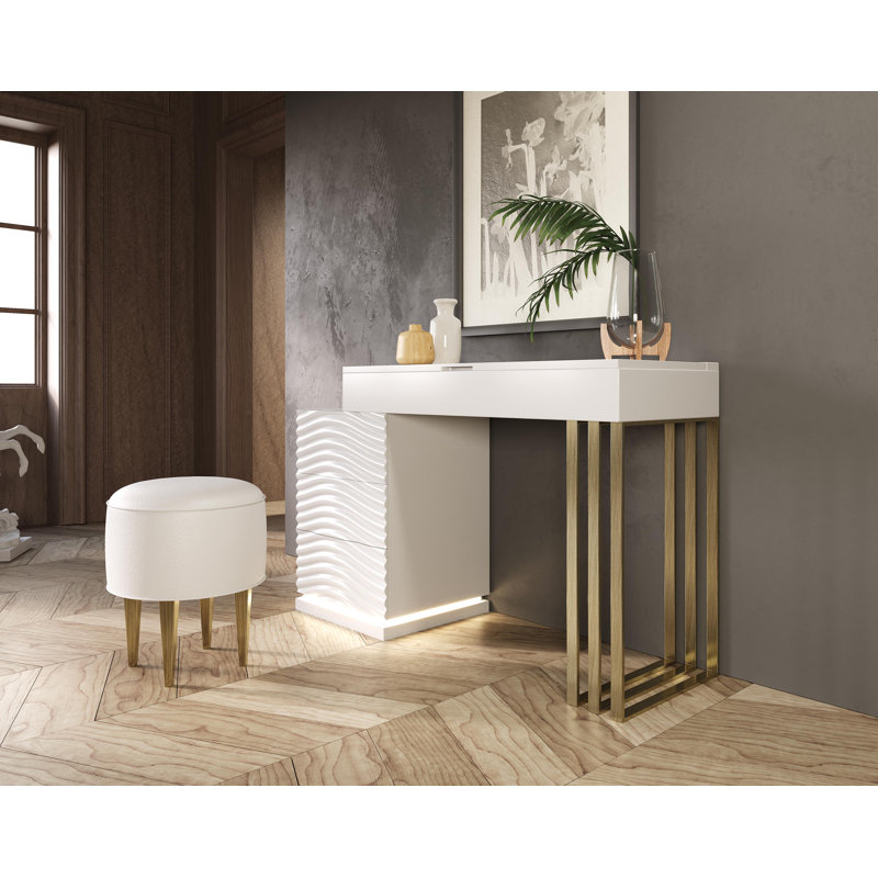 Ankoma Dressing Table with Mirror
