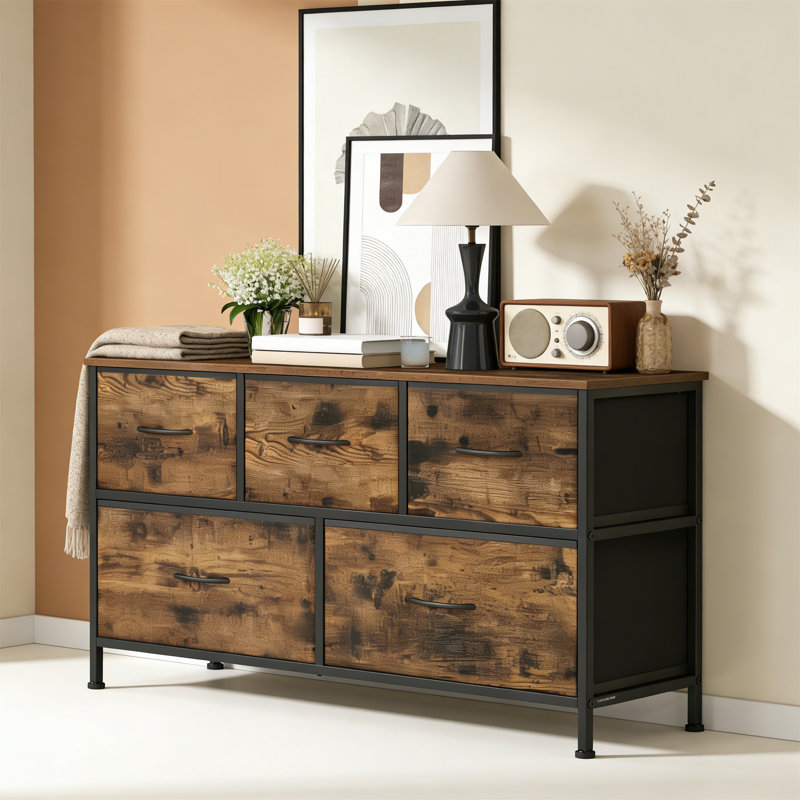 5 - Drawer Chest of Drawers