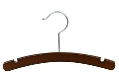 Cintre en bois pour chambre de bébé / robe / chandail