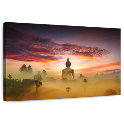  «Big Buddha At Sunrise»