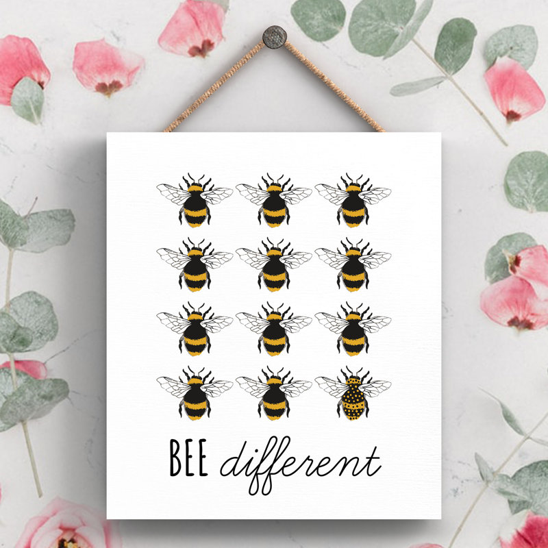 Bee Wall Décor